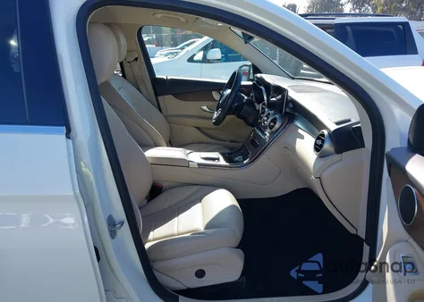 2021 Mercedes-Benz Glc 300 Suv from USA, damaged, VIN W1N0G8DB7MV267031